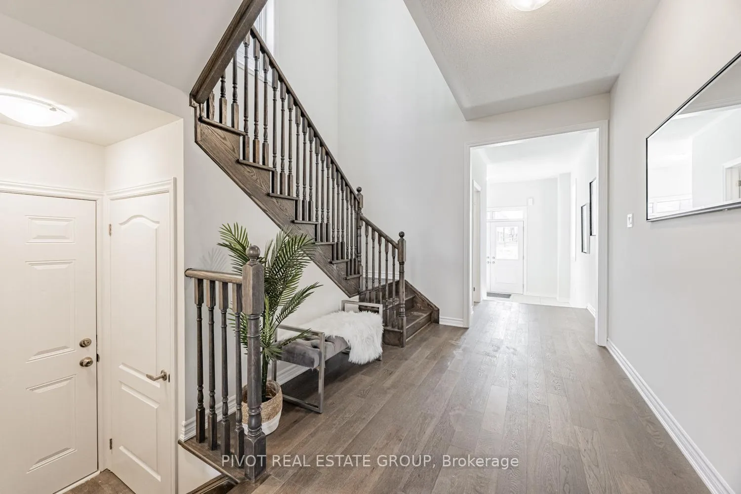 Photo 12 of 12 Waterfront Crescent, Whitby, Port Whitby — HOMEH
