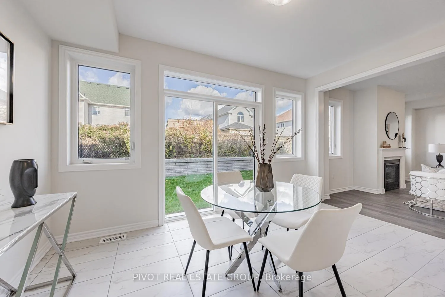 Photo 20 of 12 Waterfront Crescent, Whitby, Port Whitby — HOMEH