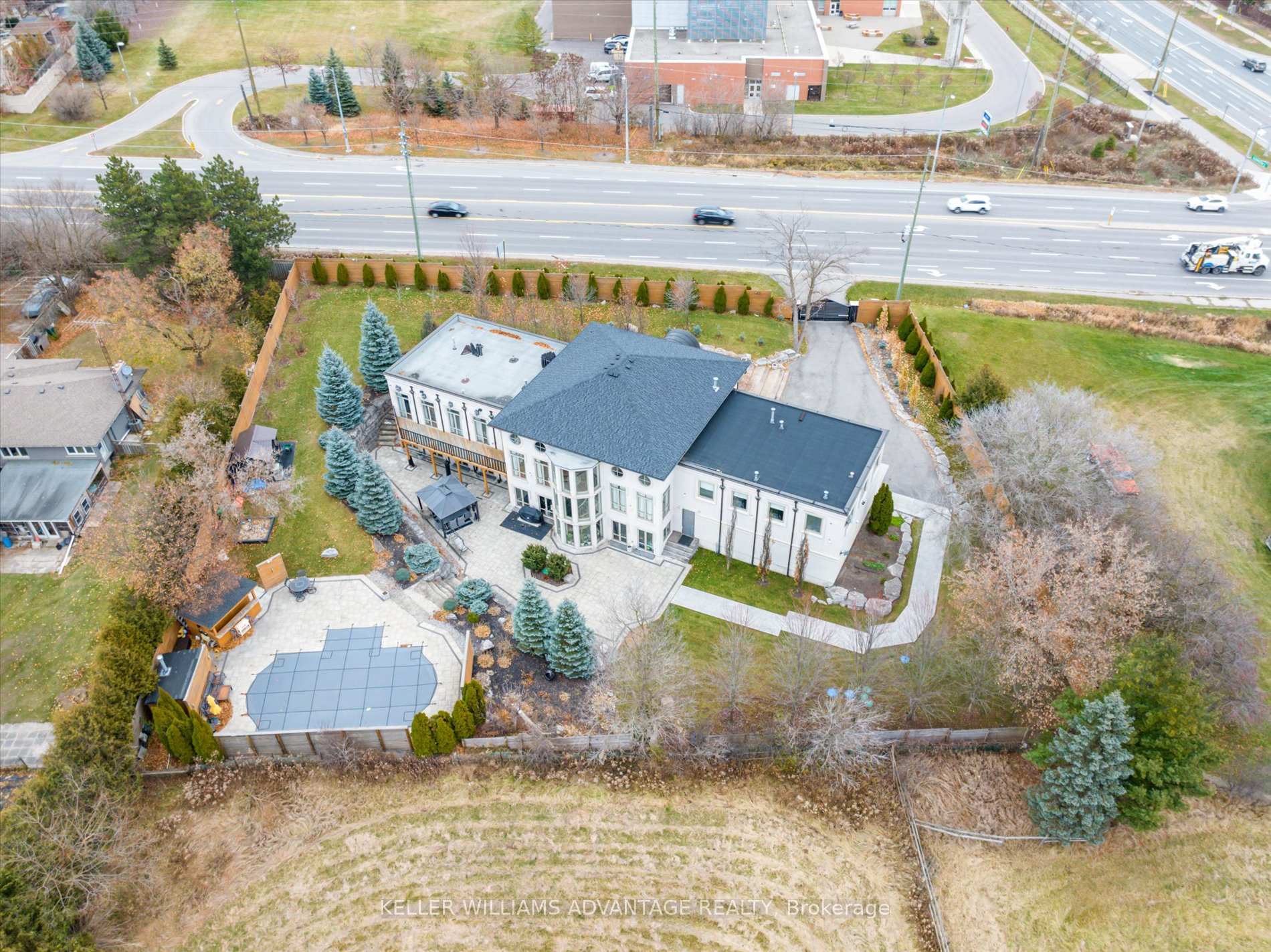 Photo 2 of 13790 Bathurst Street, King, Rural King — HOMEH