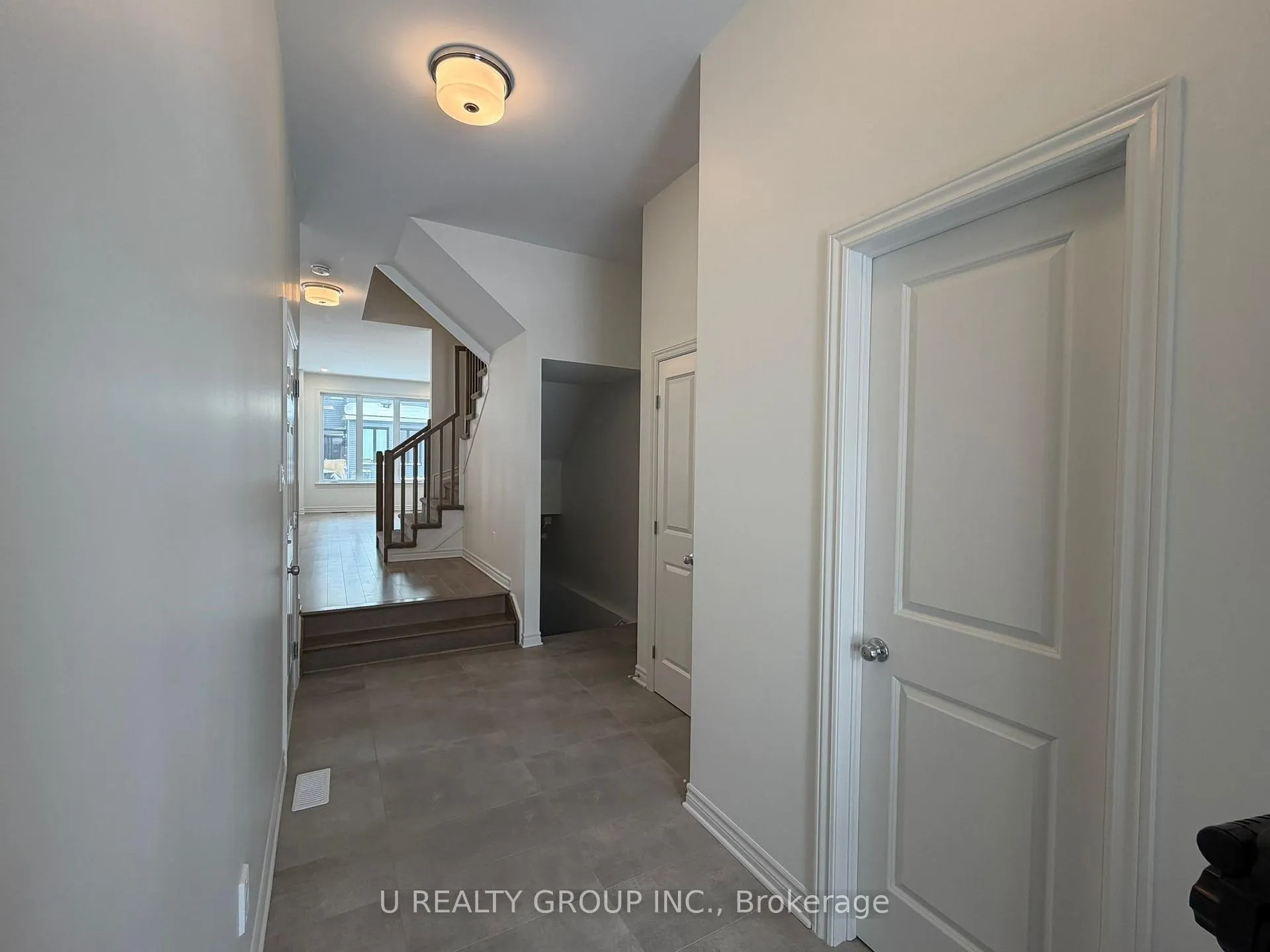 Photo 2 of 153 Kerala Place, Ottawa, Blossom Park/Kemp Park/Findlay Creek — HOMEH