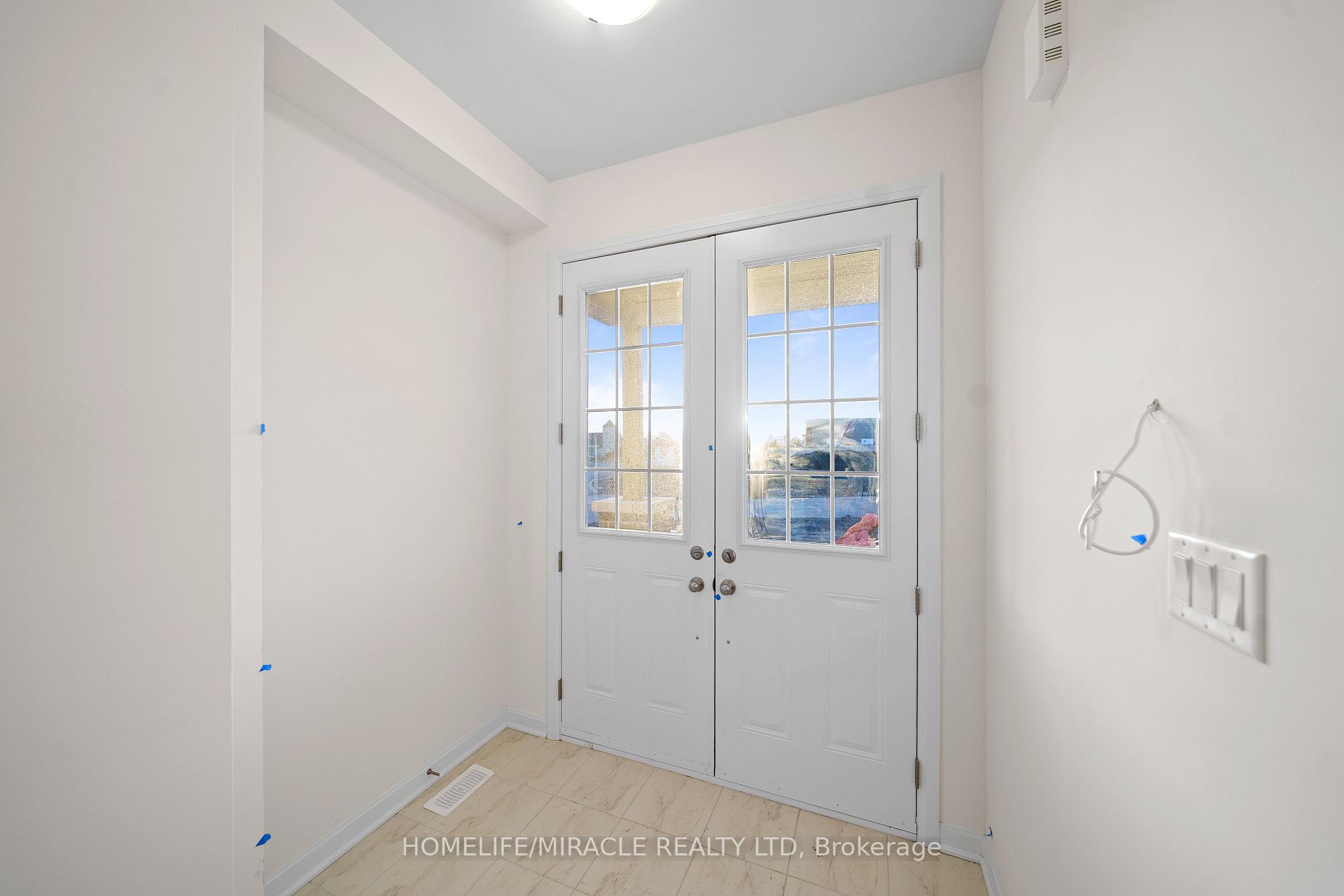 Photo 6 of 102 Windermere Boulevard, Loyalist, Bath — HOMEH