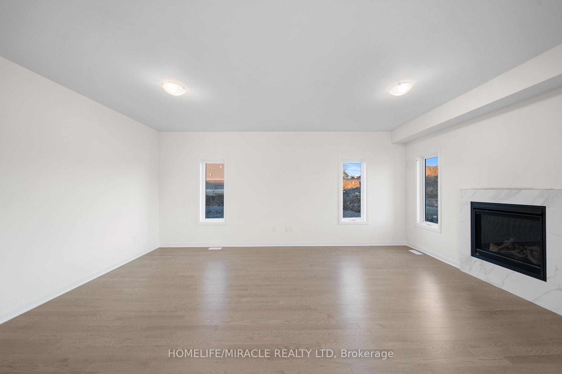 Photo 14 of 102 Windermere Boulevard, Loyalist, Bath — HOMEH