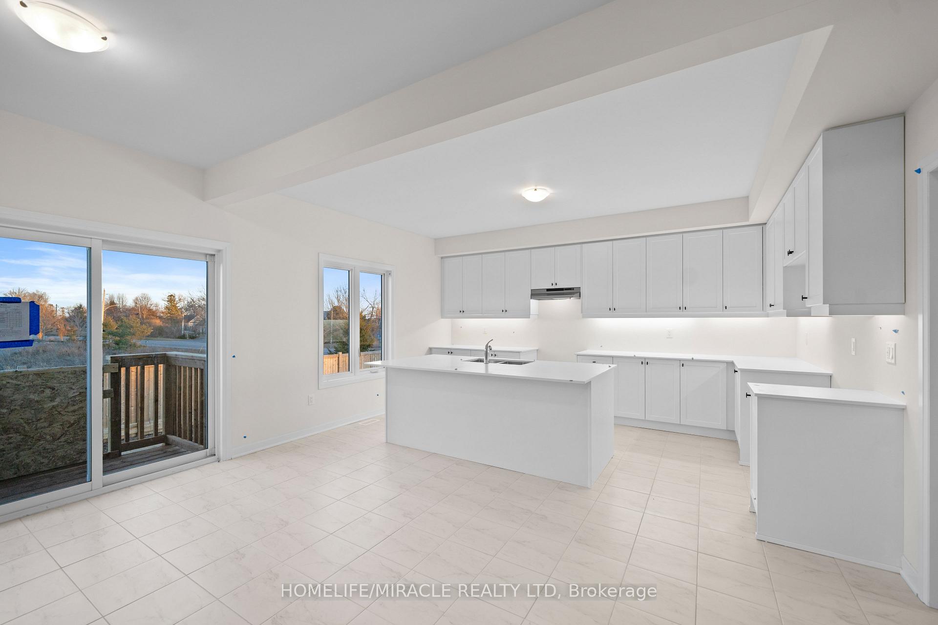 Photo 15 of 102 Windermere Boulevard, Loyalist, Bath — HOMEH
