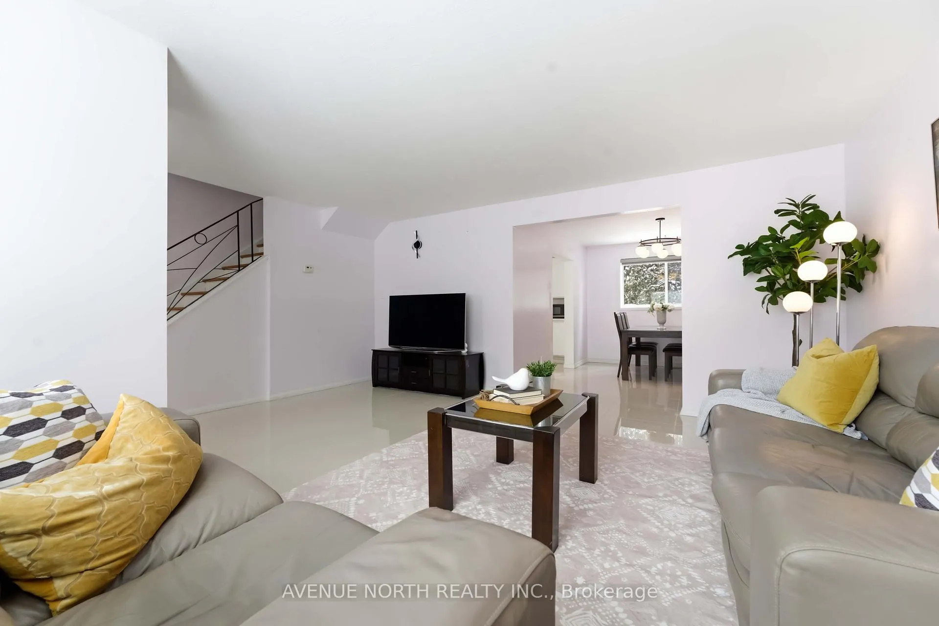 Photo 6 of 923 Pinecrest Road, Ottawa, Queensway Terrace North — HOMEH