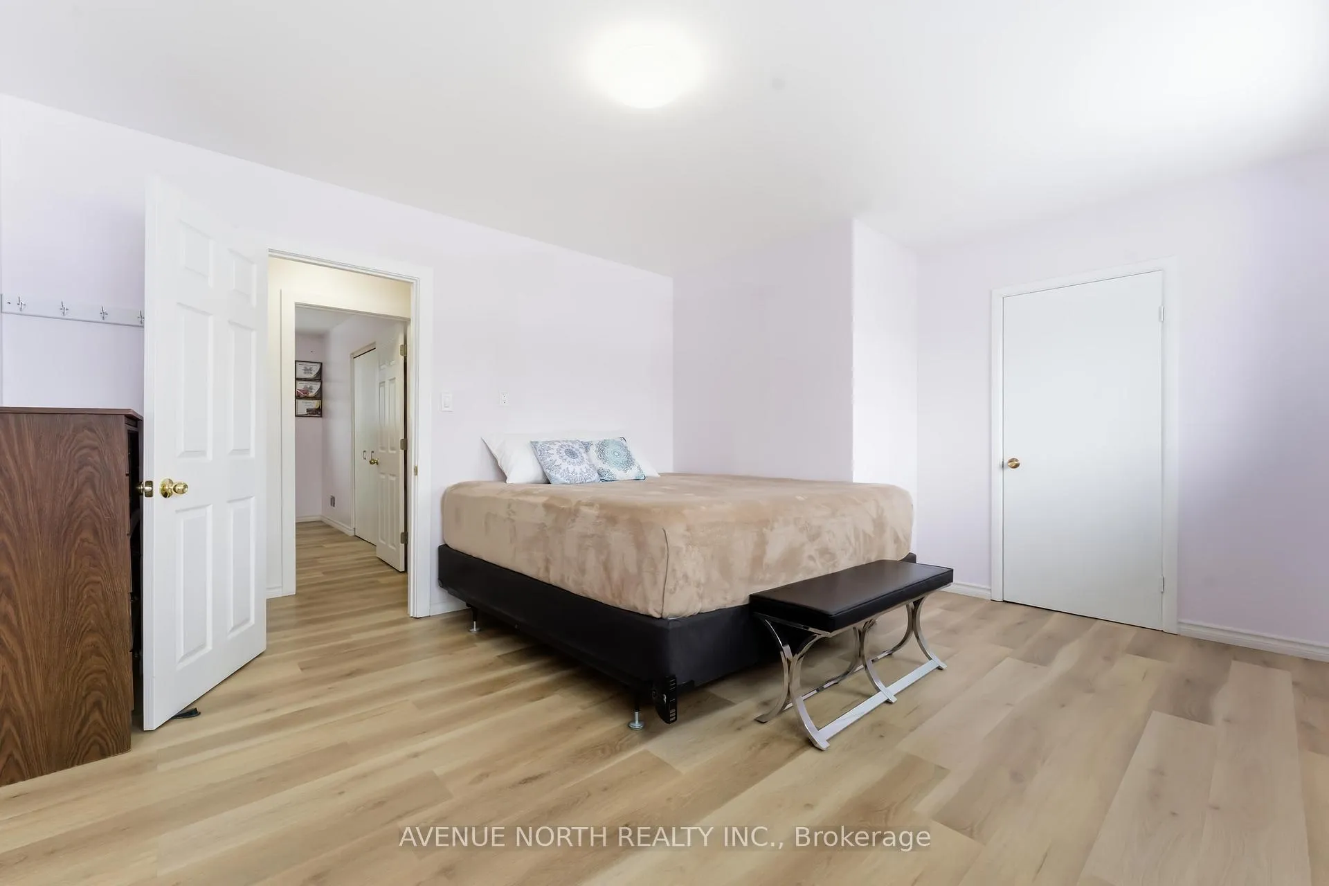 Photo 18 of 923 Pinecrest Road, Ottawa, Queensway Terrace North — HOMEH