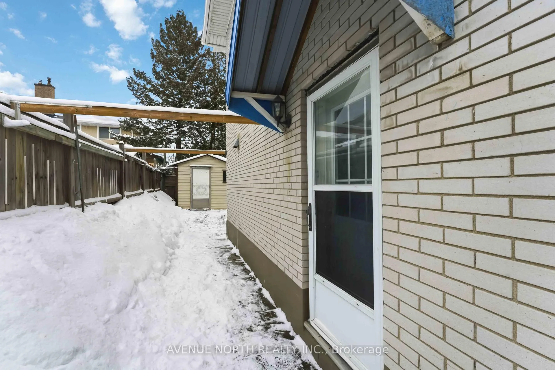 Photo 35 of 923 Pinecrest Road, Ottawa, Queensway Terrace North — HOMEH
