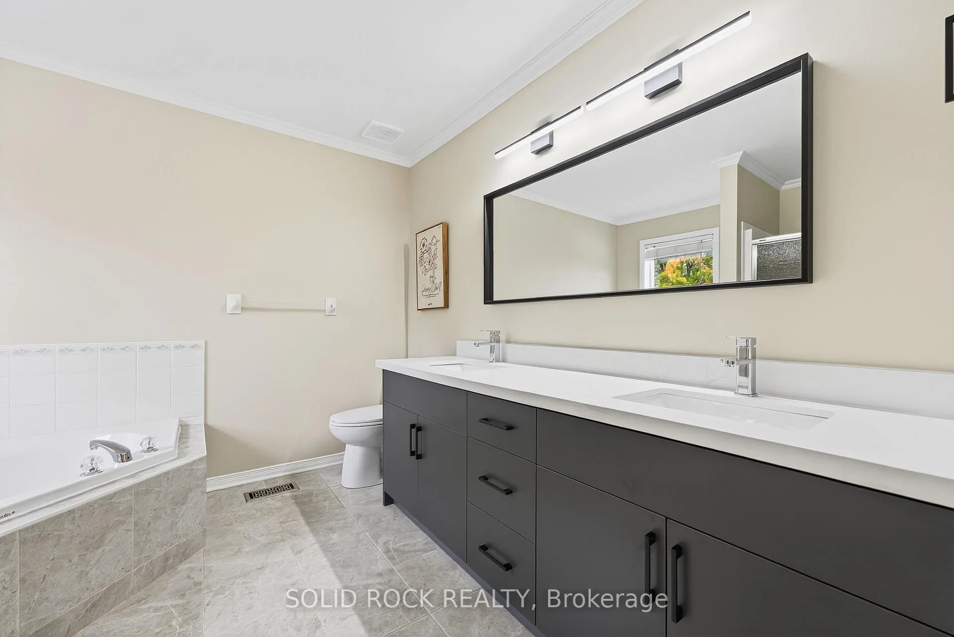 Photo 22 of 50 Insmill Crescent, Ottawa, Kanata - Kanata Lakes/Heritage Hills — HOMEH