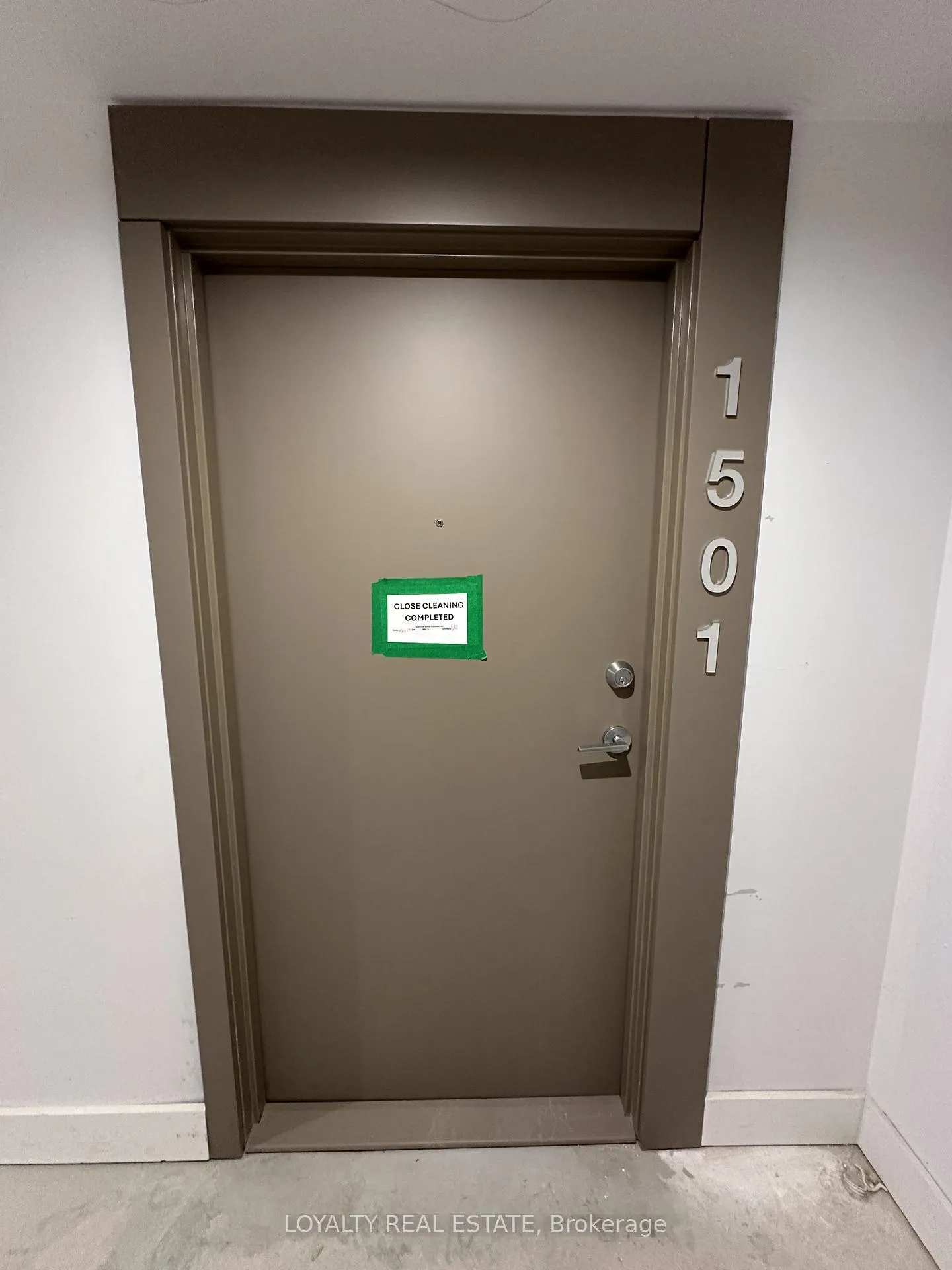 Photo 2 of Unit 1501, 1010 Sandy Beach Road, Pickering, Bay Ridges — HOMEH