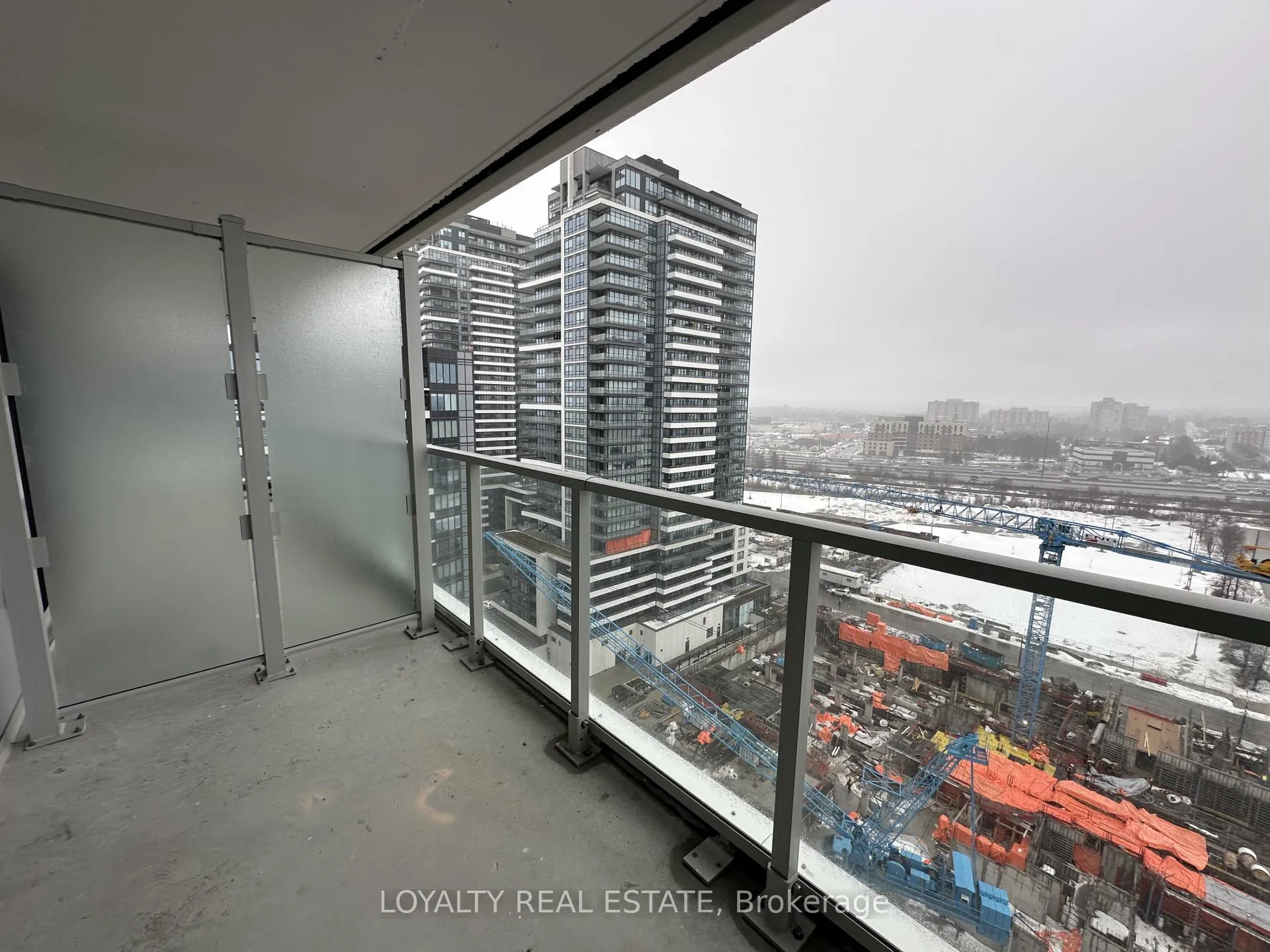 Photo 12 of Unit 1501, 1010 Sandy Beach Road, Pickering, Bay Ridges — HOMEH