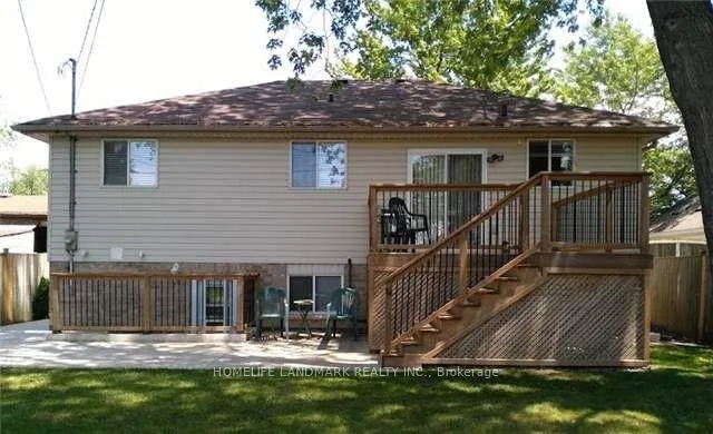 Photo 2 of 1855 Dominion Boulevard, Windsor, South Cameron — HOMEH