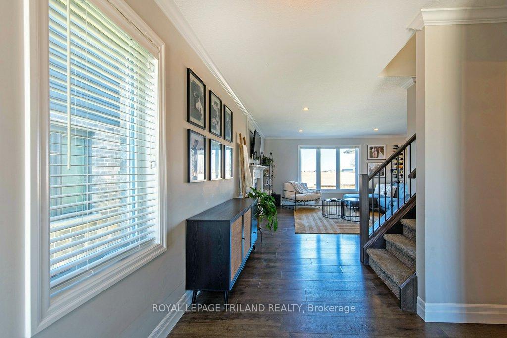 Photo 7 of 178 Gilmour Drive, Lucan Biddulph, Lucan — HOMEH