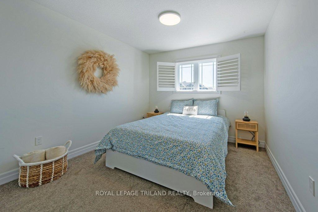 Photo 24 of 178 Gilmour Drive, Lucan Biddulph, Lucan — HOMEH