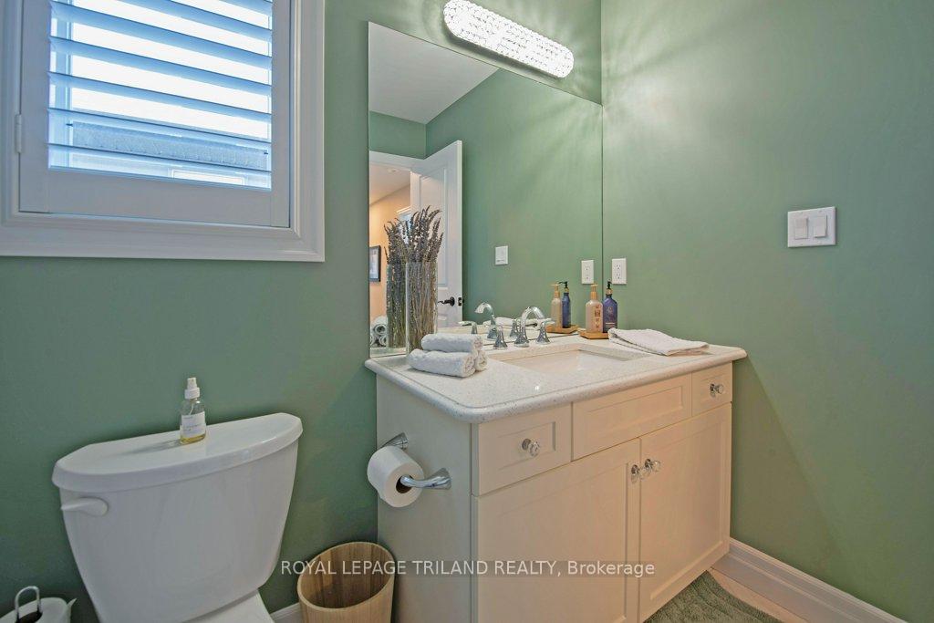 Photo 28 of 178 Gilmour Drive, Lucan Biddulph, Lucan — HOMEH