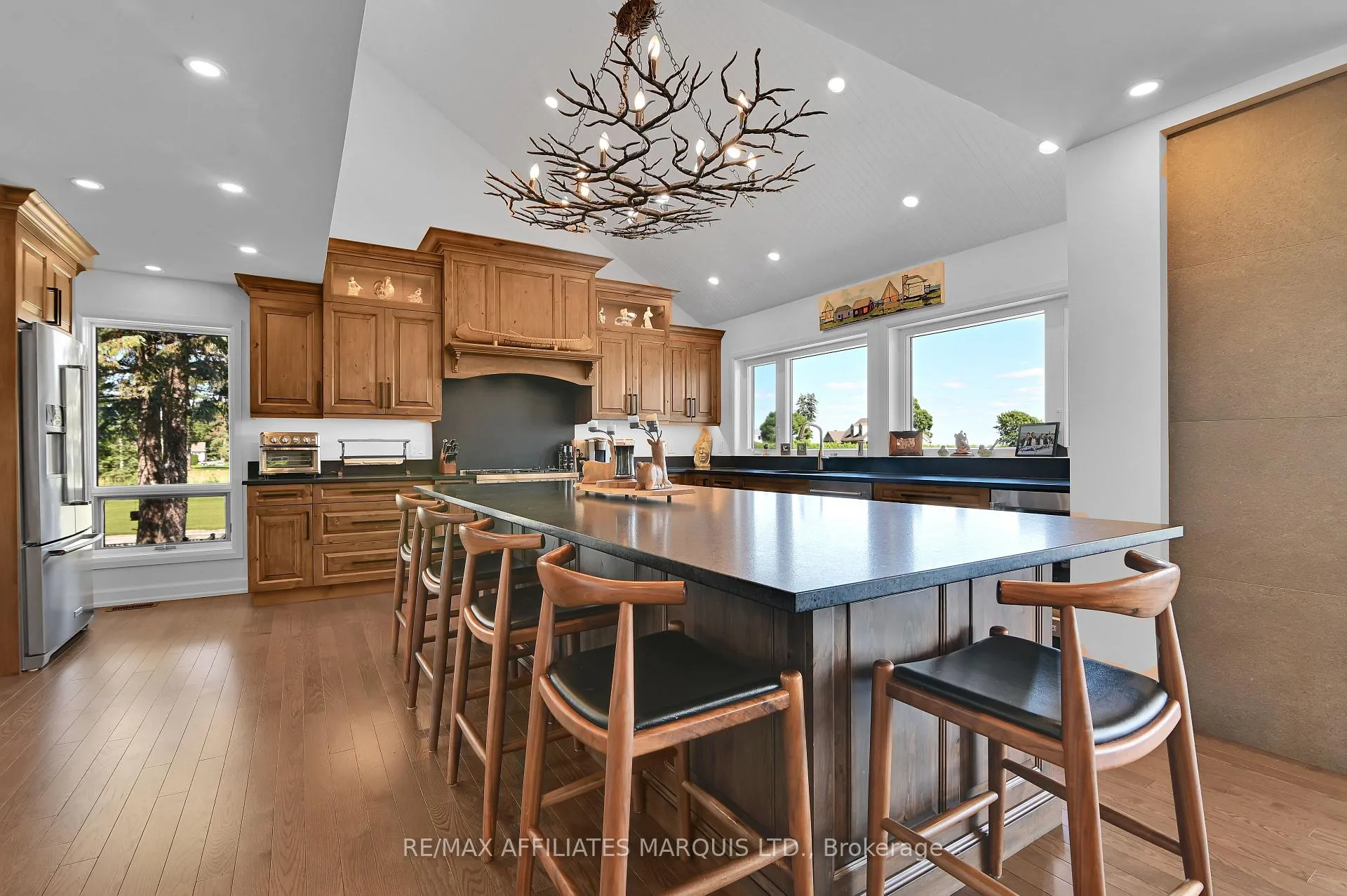 Photo 6 of 20214 County Rd 2, South Glengarry, South Glengarry (Charlottenburgh) Twp — HOMEH