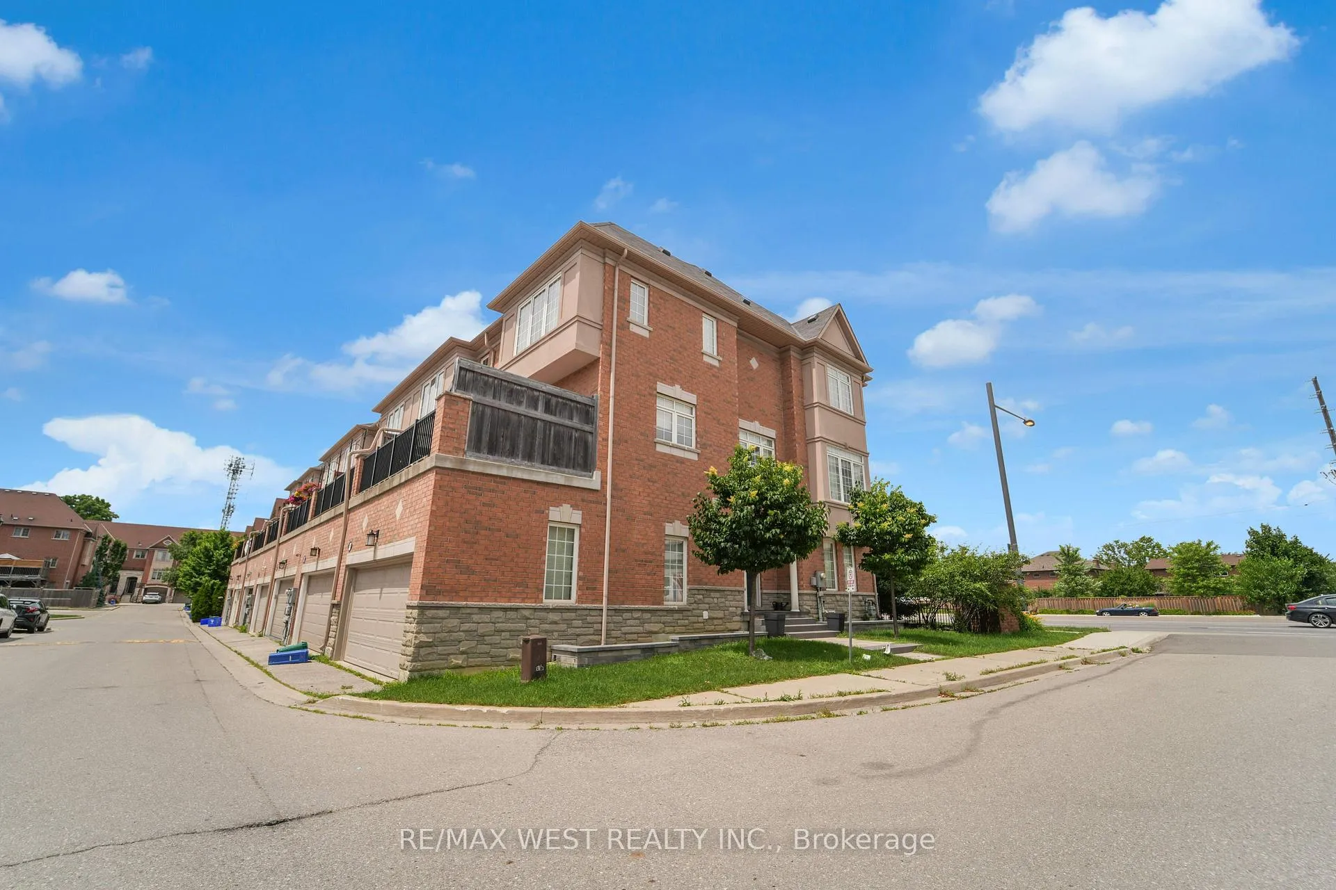 Photo 1 of 4753 Highway 7, Vaughan, East Woodbridge — HOMEH