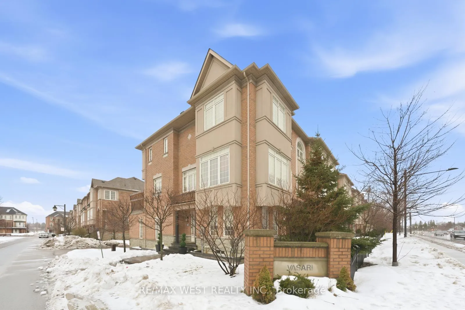 Photo 6 of 4753 Highway 7, Vaughan, East Woodbridge — HOMEH