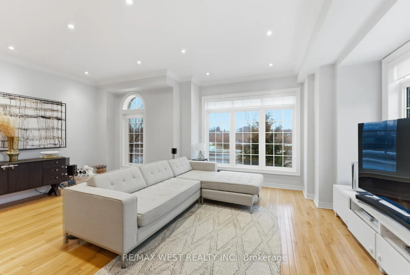 Photo 13 of 4753 Highway 7, Vaughan, East Woodbridge — HOMEH