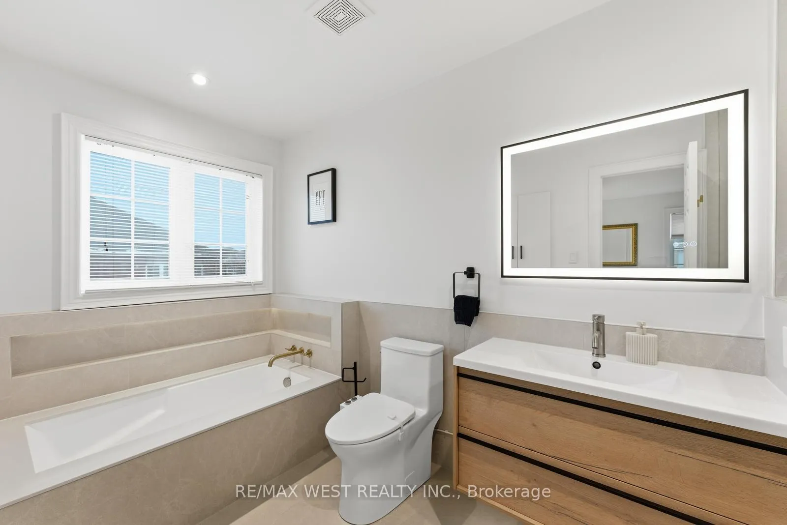 Photo 22 of 4753 Highway 7, Vaughan, East Woodbridge — HOMEH