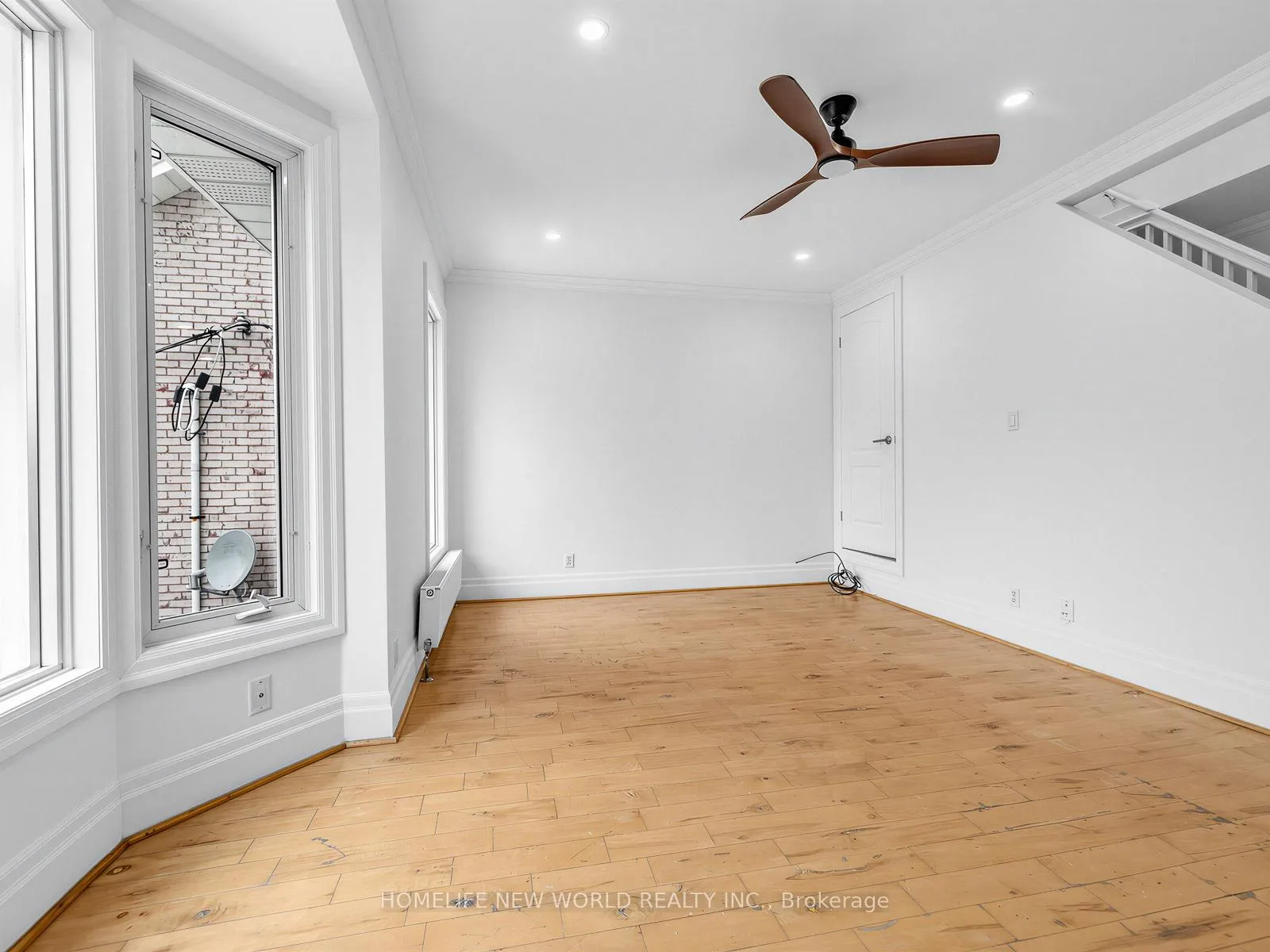 Photo 4 of Unit Upper, 1005 Bathurst Street, Toronto, The Annex — HOMEH