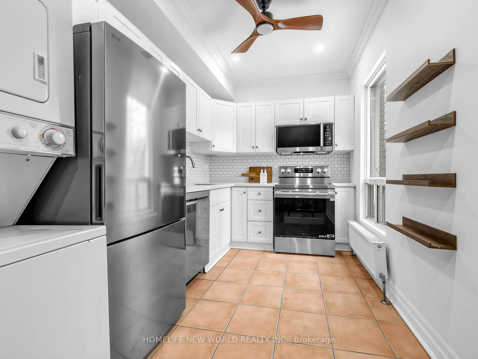 Photo 10 of Unit Upper, 1005 Bathurst Street, Toronto, The Annex — HOMEH