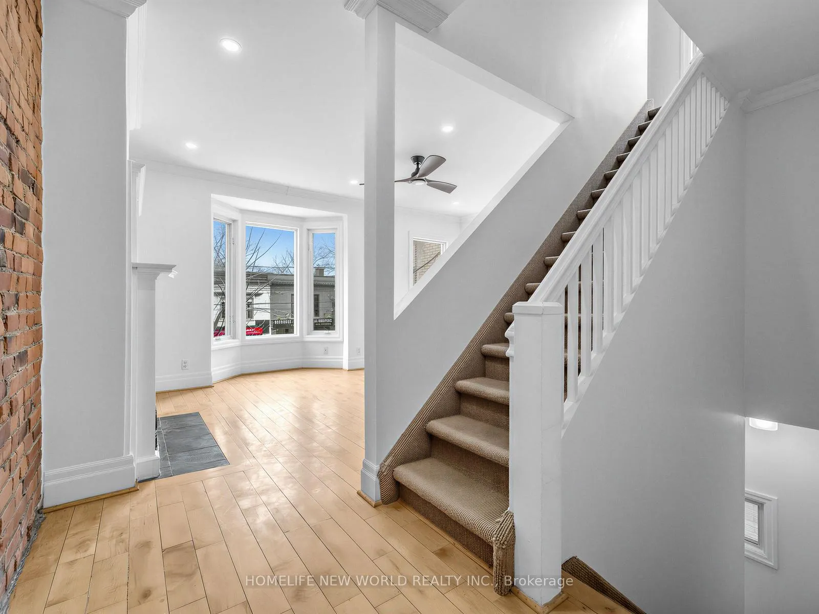 Photo 11 of Unit Upper, 1005 Bathurst Street, Toronto, The Annex — HOMEH