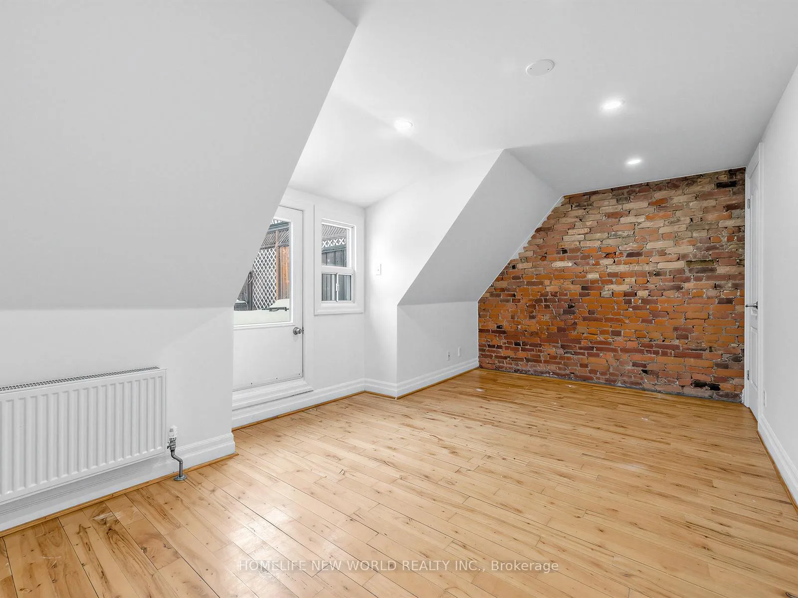 Photo 18 of Unit Upper, 1005 Bathurst Street, Toronto, The Annex — HOMEH