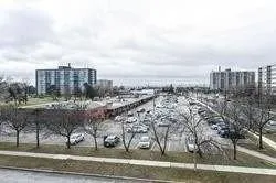Photo 2 of 401 The Westway Road, Etobicoke, Willowridge-Martingrove-Richview — HOMEH
