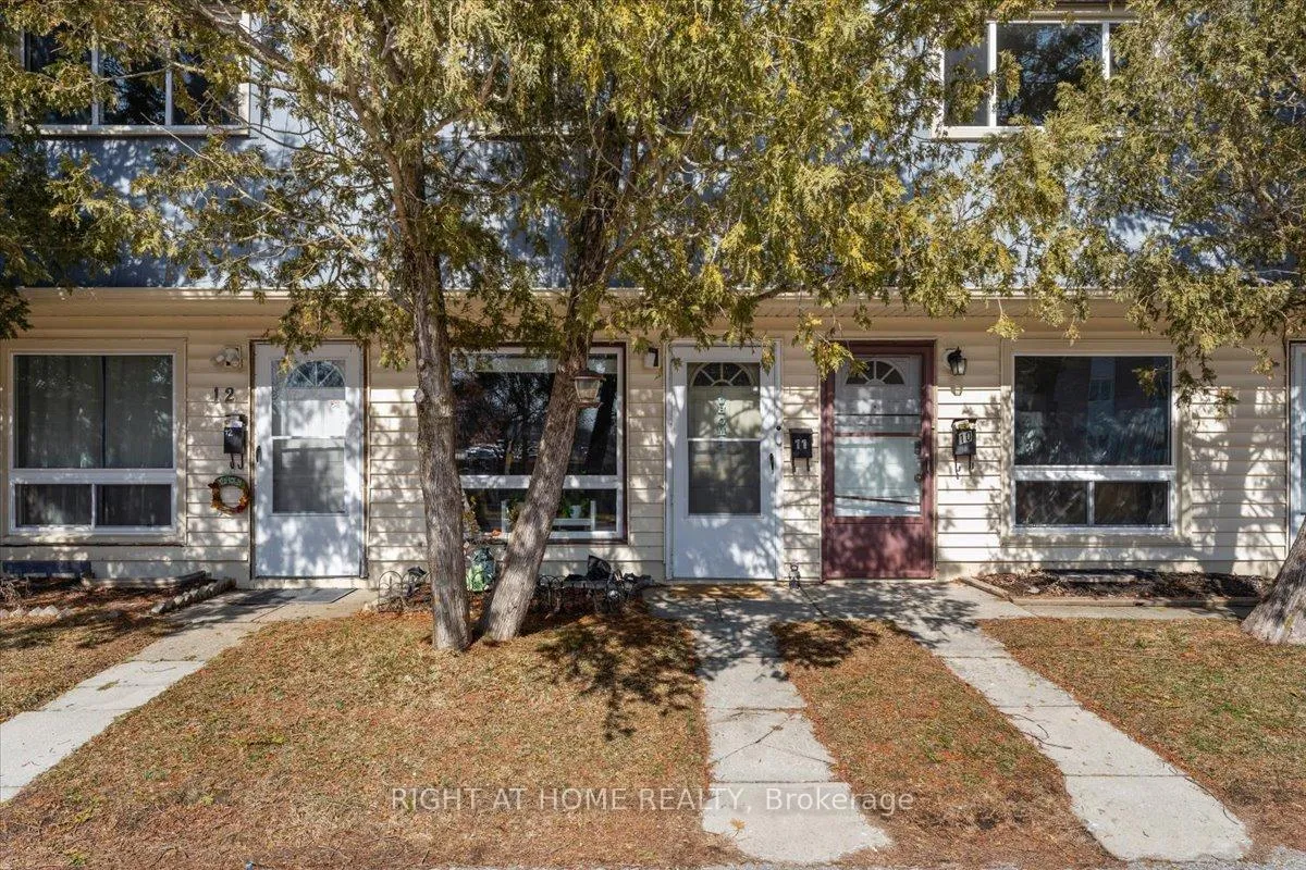 Photo 1 of Unit 11, 8646 Willoughby Drive, Niagara Falls, Chippawa — HOMEH