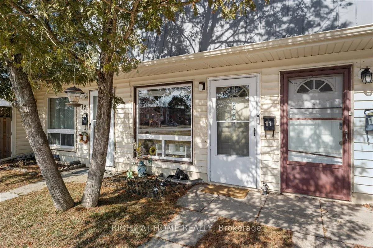 Photo 5 of Unit 11, 8646 Willoughby Drive, Niagara Falls, Chippawa — HOMEH