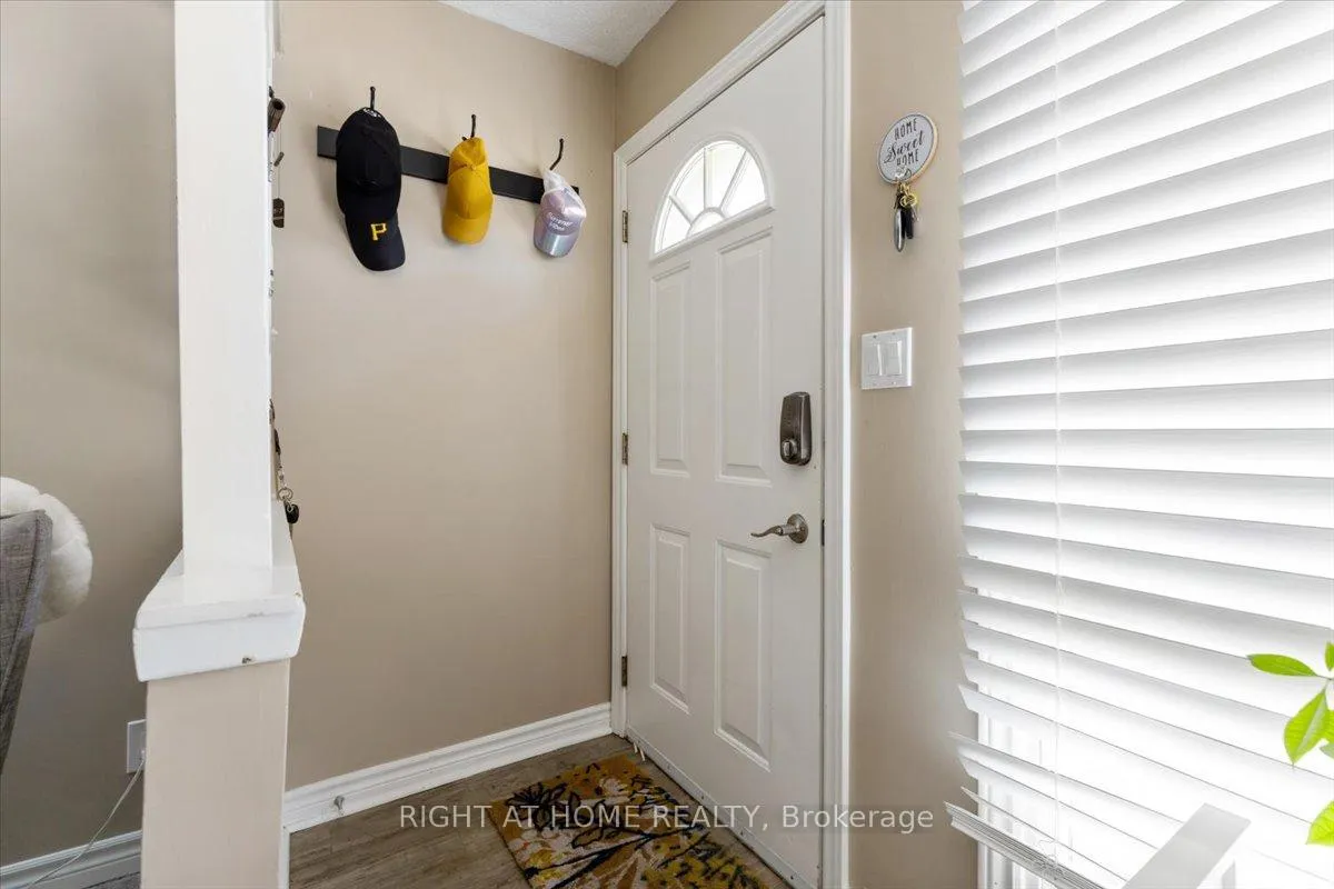 Photo 6 of Unit 11, 8646 Willoughby Drive, Niagara Falls, Chippawa — HOMEH