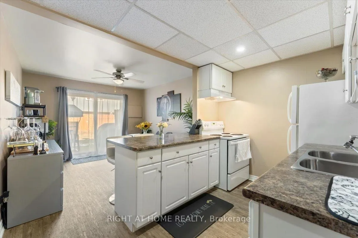 Photo 10 of Unit 11, 8646 Willoughby Drive, Niagara Falls, Chippawa — HOMEH