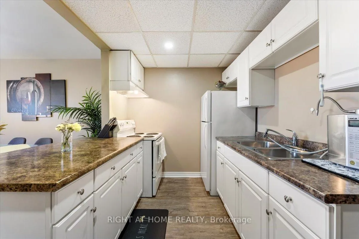 Photo 11 of Unit 11, 8646 Willoughby Drive, Niagara Falls, Chippawa — HOMEH