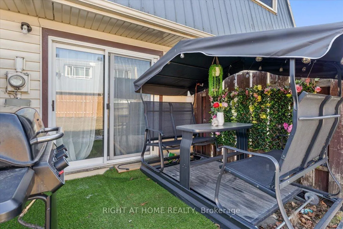 Photo 24 of Unit 11, 8646 Willoughby Drive, Niagara Falls, Chippawa — HOMEH