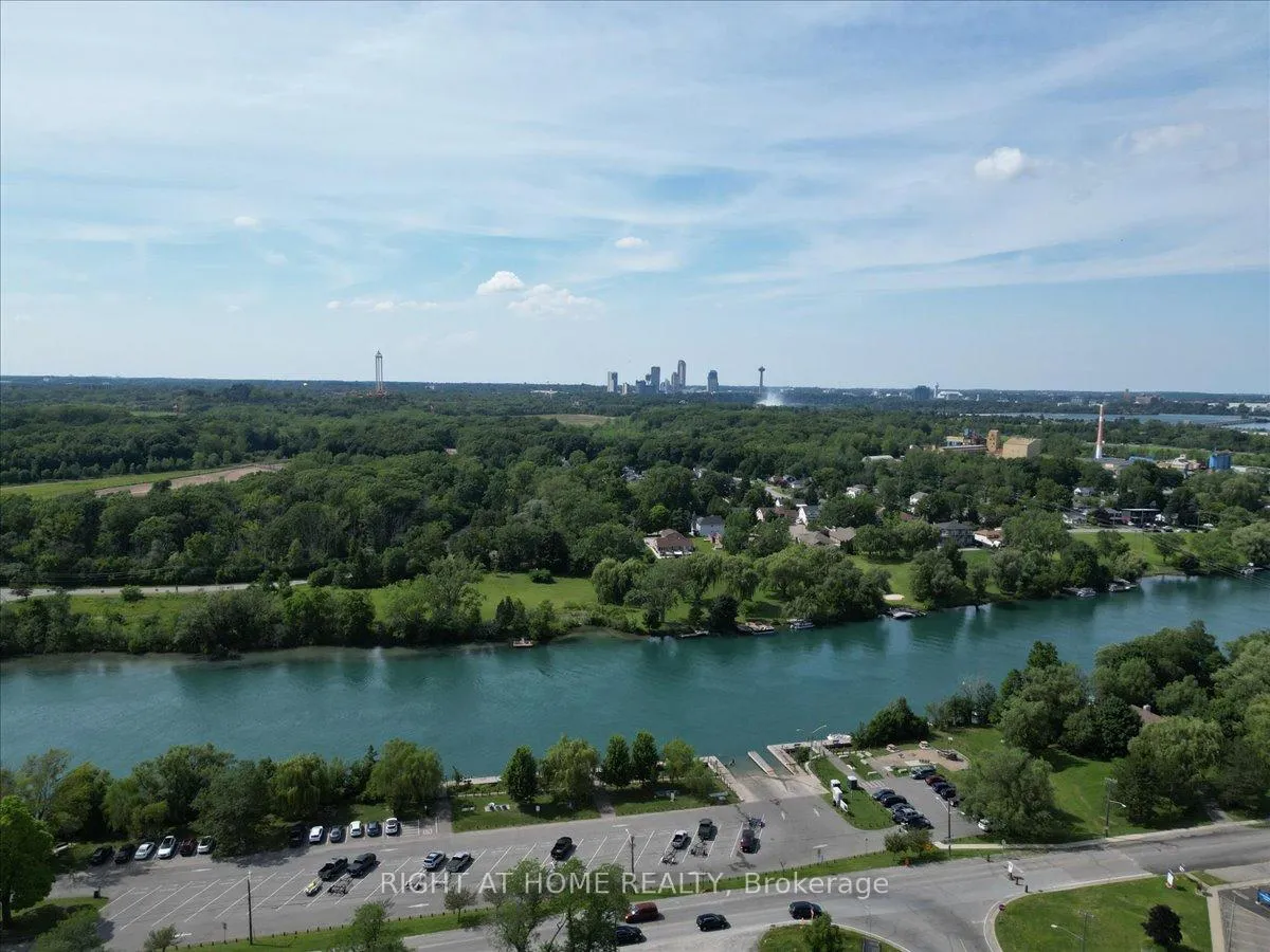 Photo 46 of Unit 11, 8646 Willoughby Drive, Niagara Falls, Chippawa — HOMEH