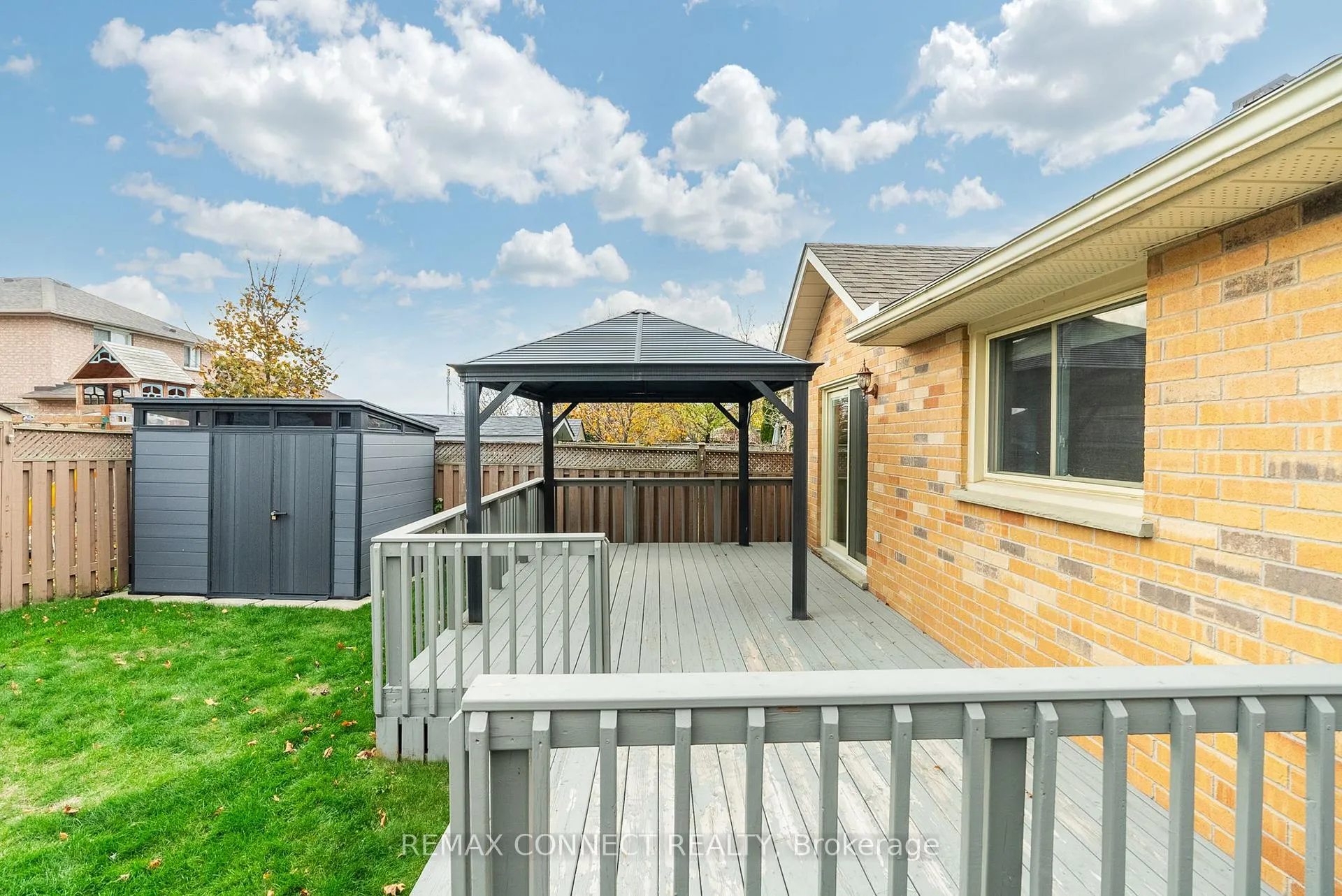 Photo 23 of 21 Caleche Avenue, Clarington, Courtice — HOMEH