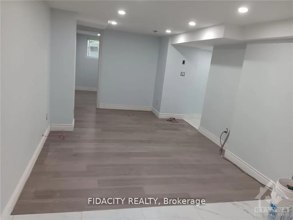 Photo 5 of Unit B, 232 Equestrian Drive, Ottawa, Kanata - Bridlewood — HOMEH