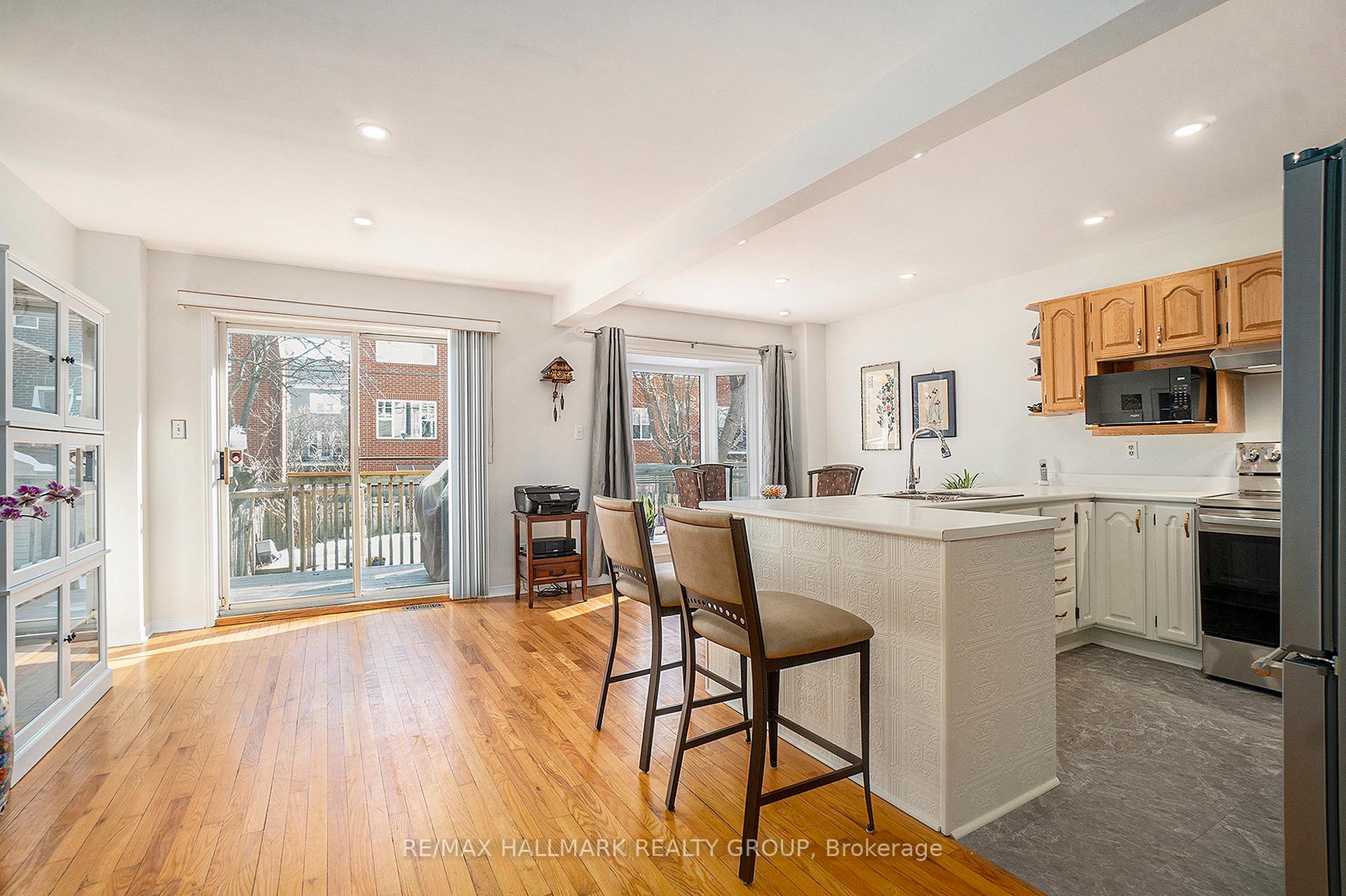 Photo 3 of 269 St Laurent Boulevard, Ottawa, Manor Park — HOMEH