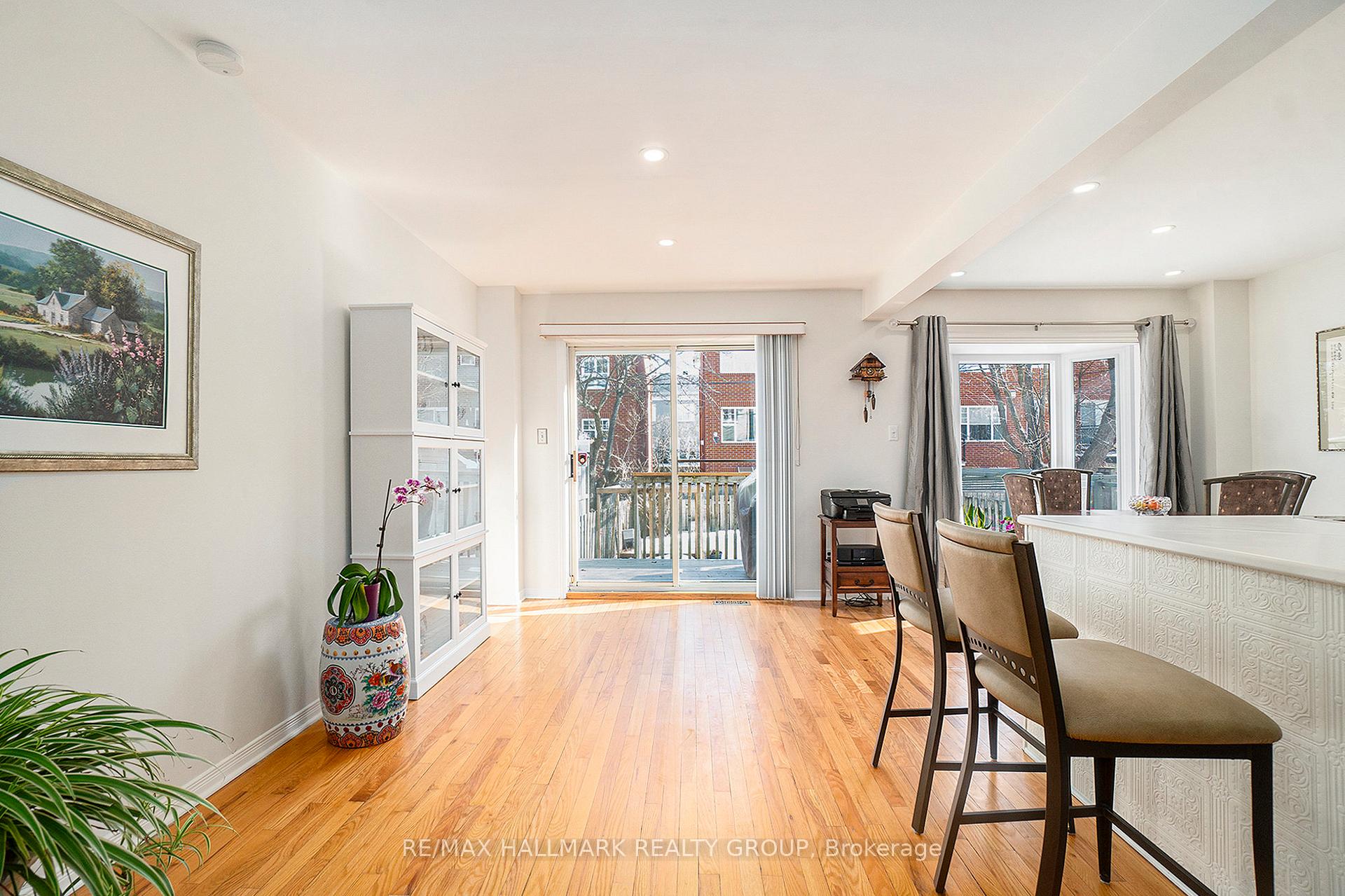 Photo 4 of 269 St Laurent Boulevard, Ottawa, Manor Park — HOMEH