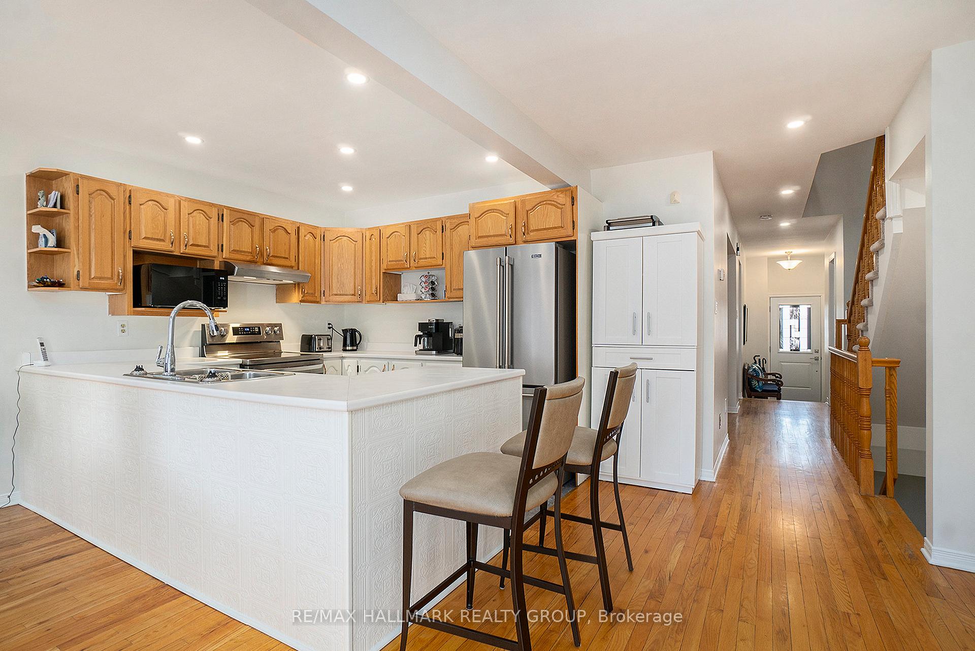 Photo 7 of 269 St Laurent Boulevard, Ottawa, Manor Park — HOMEH