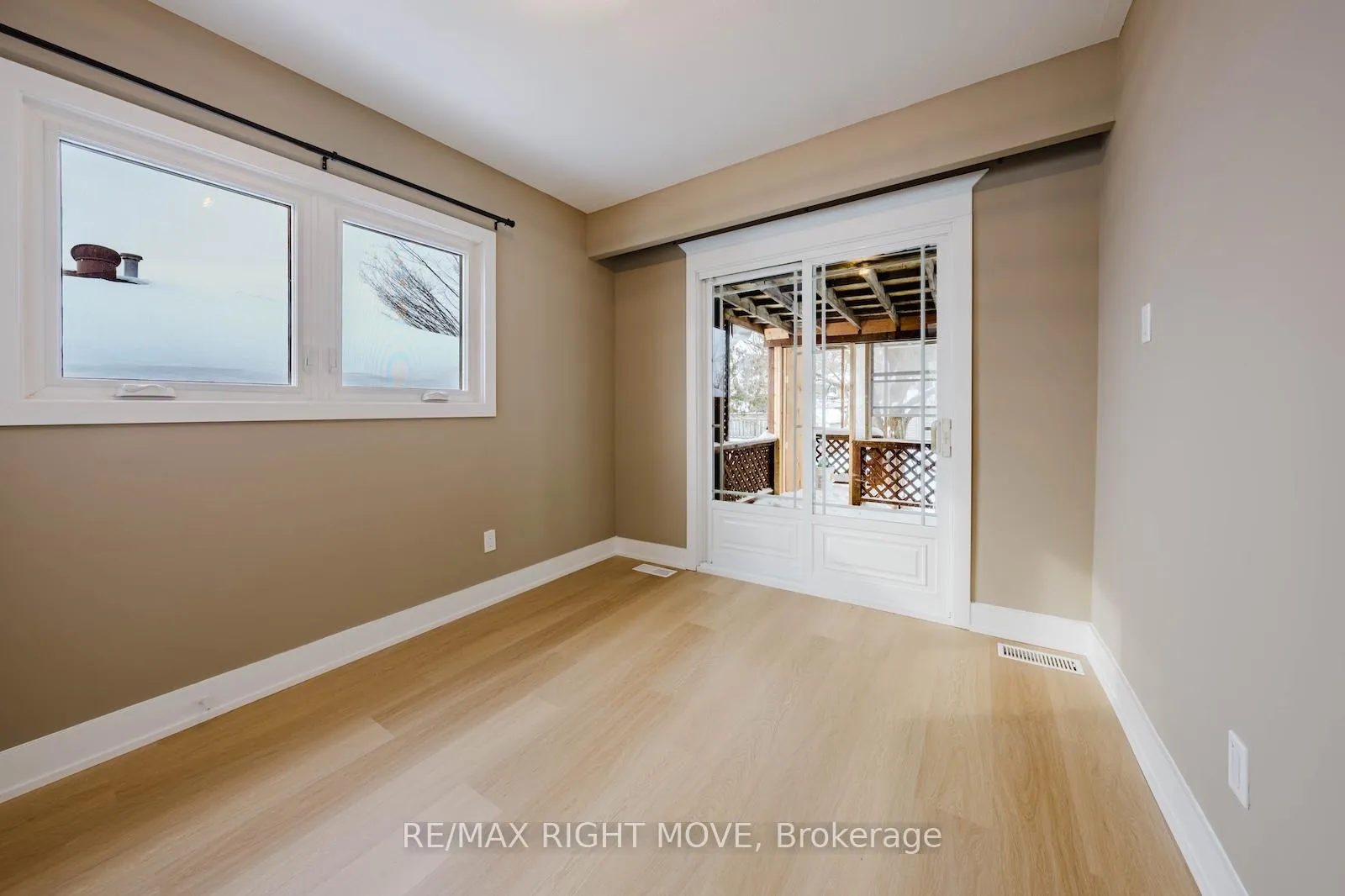 Photo 11 of 198 Rose Street, Barrie, Wellington — HOMEH