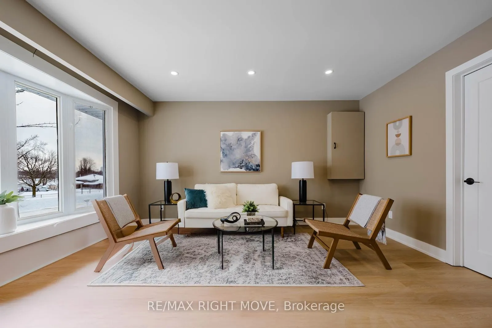 Photo 13 of 198 Rose Street, Barrie, Wellington — HOMEH