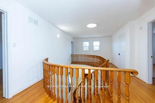 Photo 19 of 17 Southview Drive, Vaughan, Concord — HOMEH
