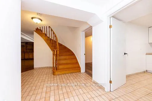 Photo 31 of 17 Southview Drive, Vaughan, Concord — HOMEH