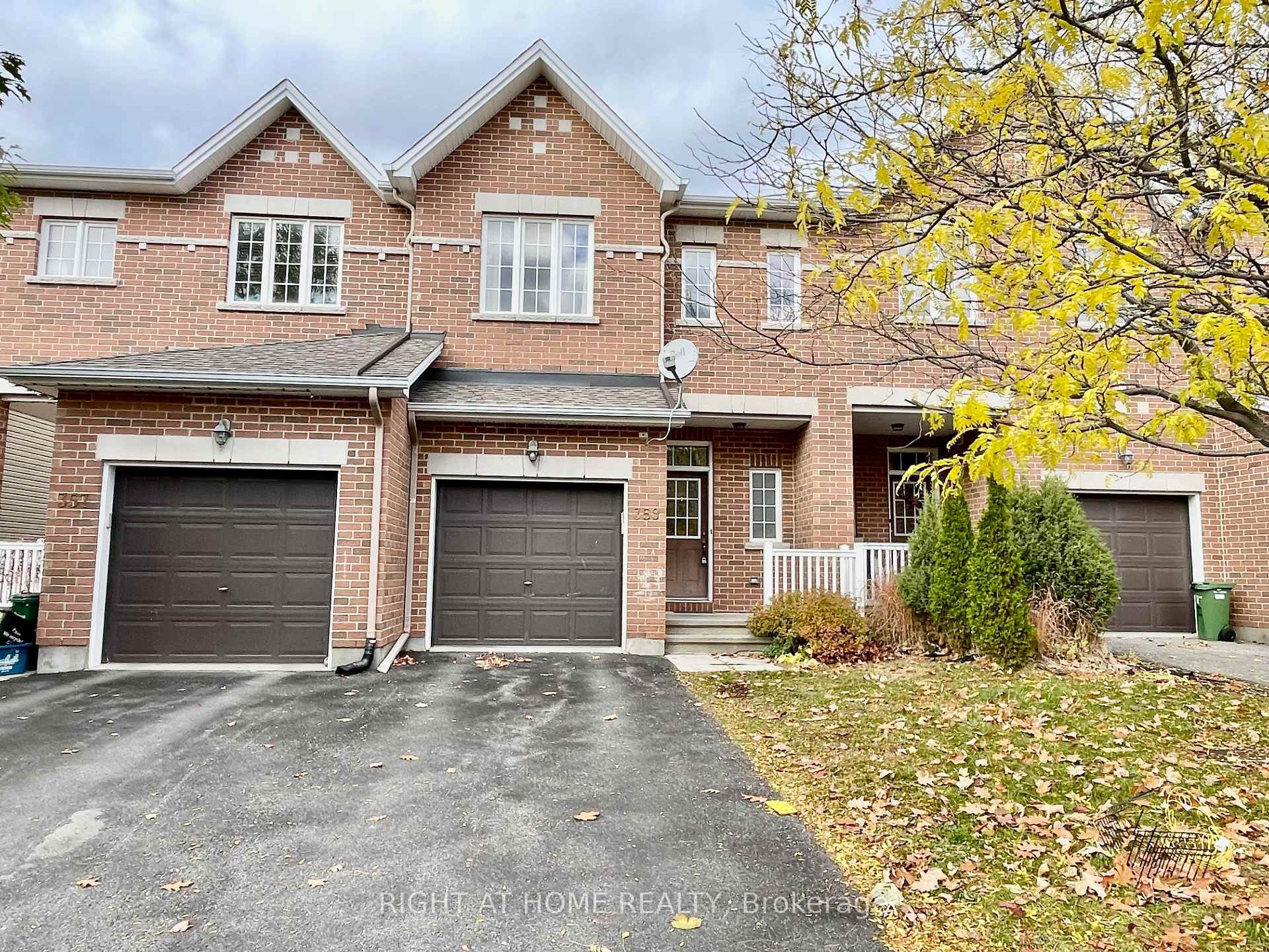 Front of 359 Kingbrook Drive