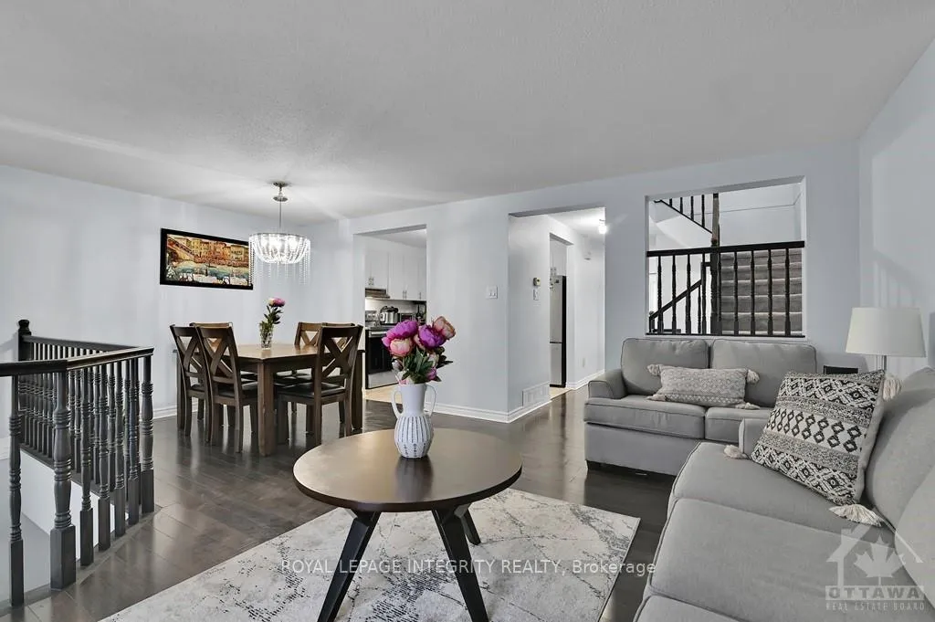 Photo 4 of Unit 35, 1880 Summerfields Crescent, Ottawa, Chapel Hill — HOMEH