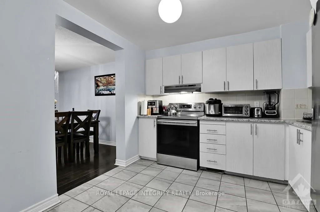 Photo 7 of Unit 35, 1880 Summerfields Crescent, Ottawa, Chapel Hill — HOMEH