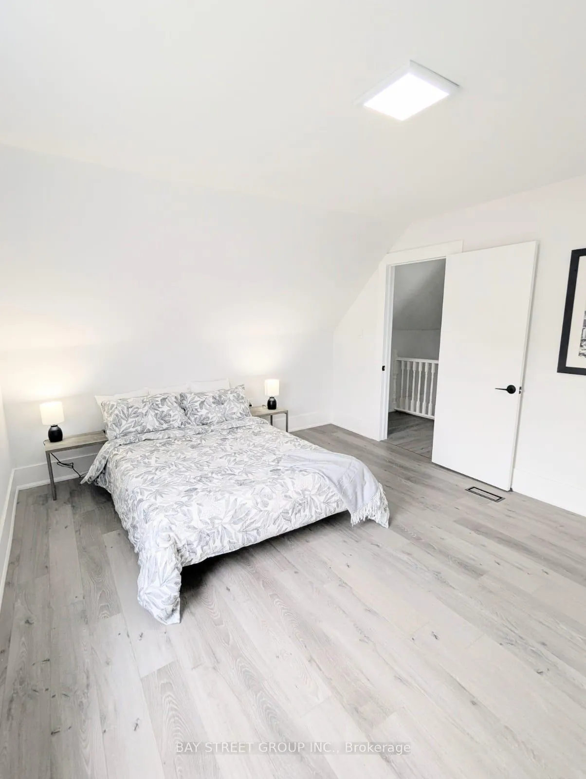 Photo 12 of 34 Tasker Street, St. Catharines, E. Chester — HOMEH