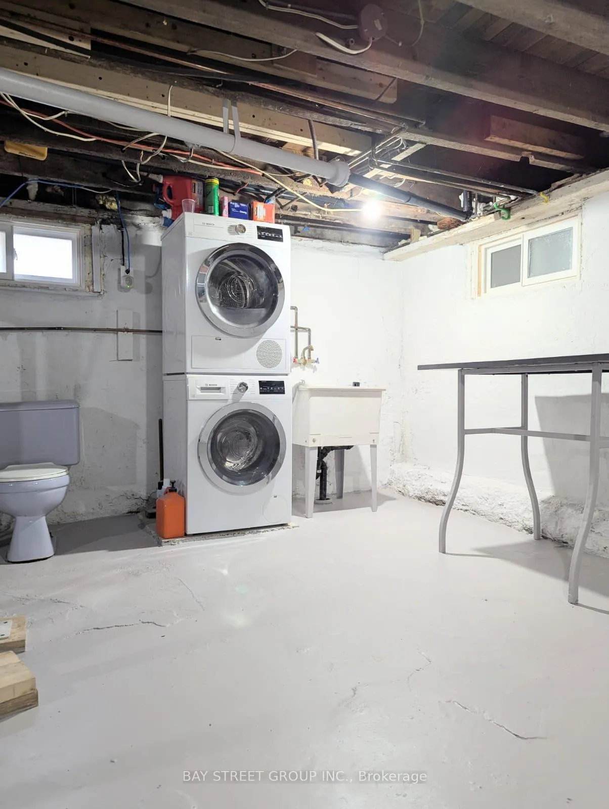 Photo 18 of 34 Tasker Street, St. Catharines, E. Chester — HOMEH