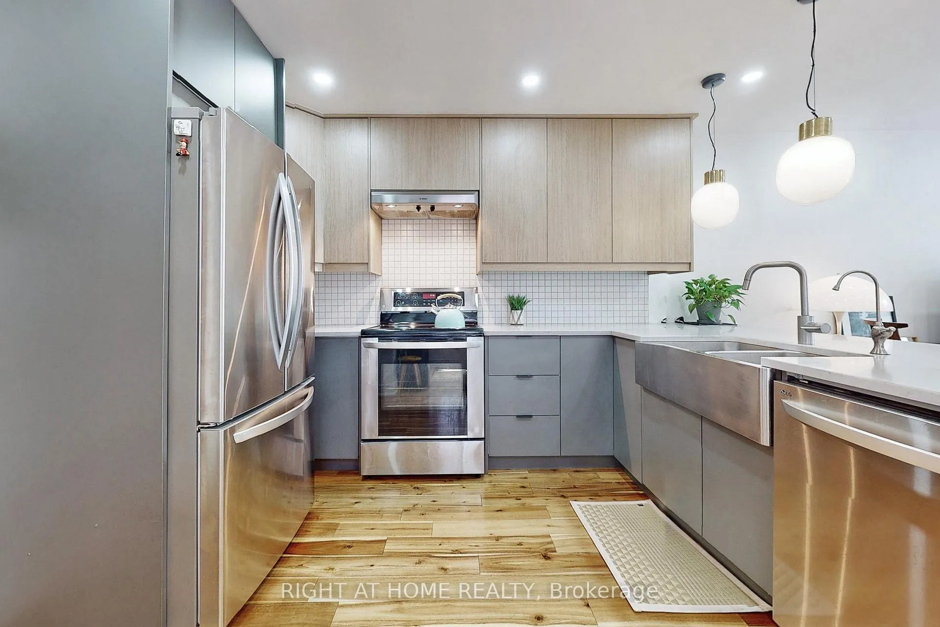 Photo 6 of 234 Airdrie Road, Toronto, Leaside — HOMEH