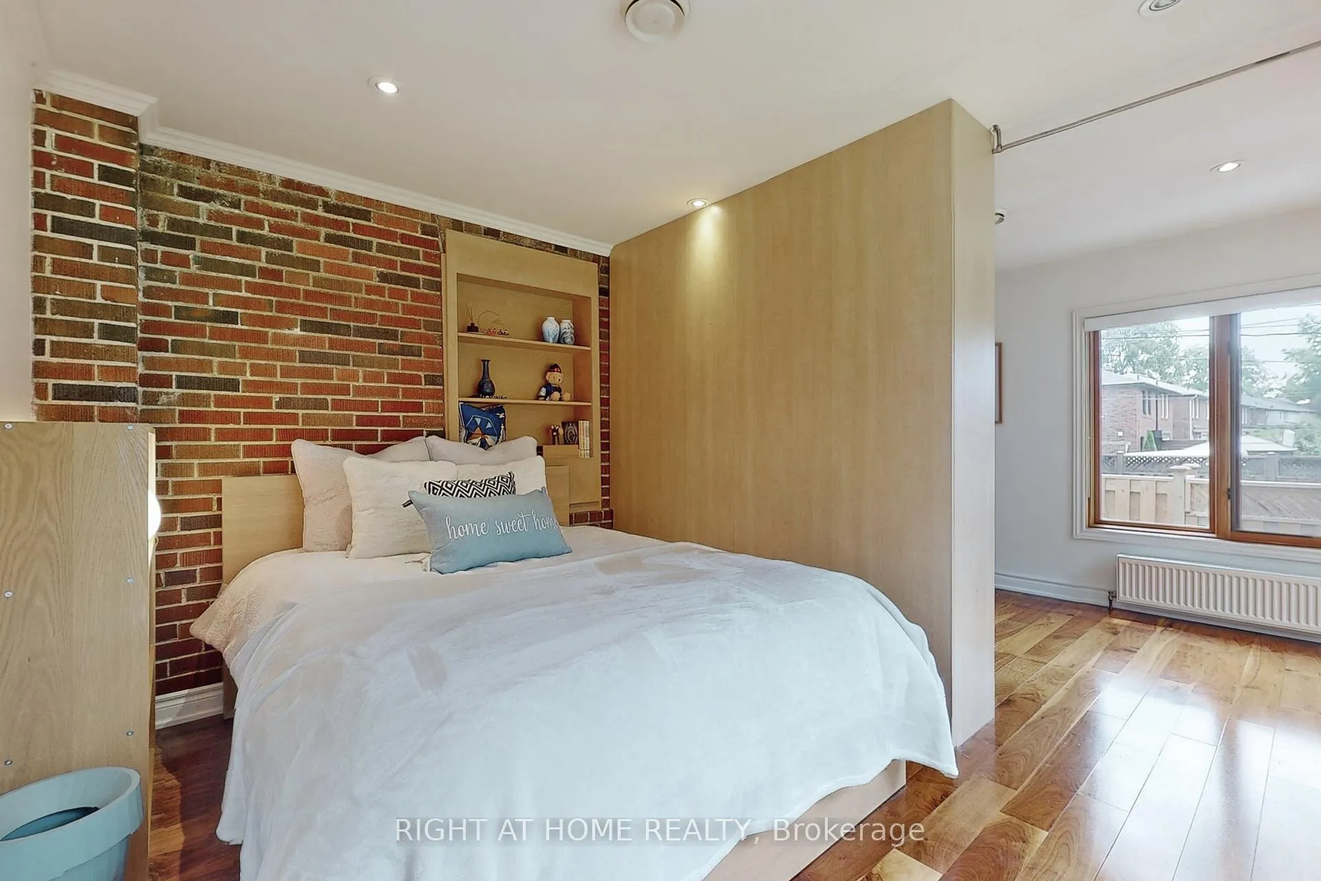 Photo 11 of 234 Airdrie Road, Toronto, Leaside — HOMEH